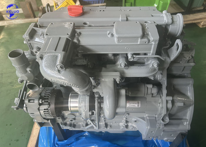 Động cơ BF4M2012C / BF4M2012 hoàn toàn mới 98kW, 2100 rpm cho cuộn đường rung.